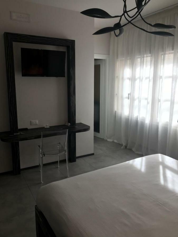 B&B Via Roma 25 阿雷佐 外观 照片